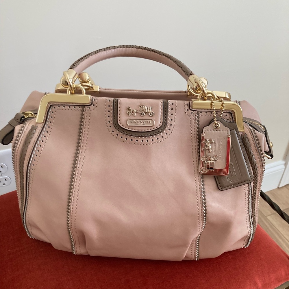 Coach Purse.Like New.Exelent condition. - Picture 3 of 10